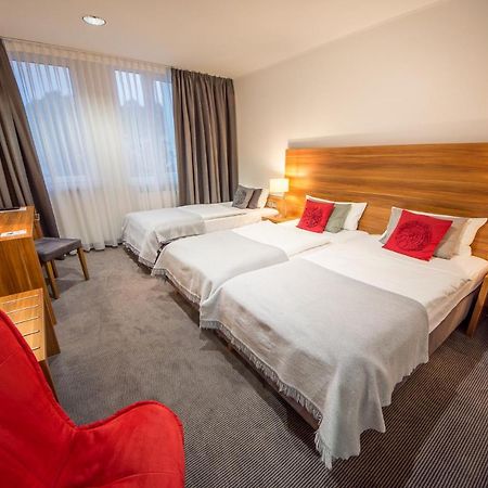 Stockheim  Hotel Burgholz מראה חיצוני תמונה